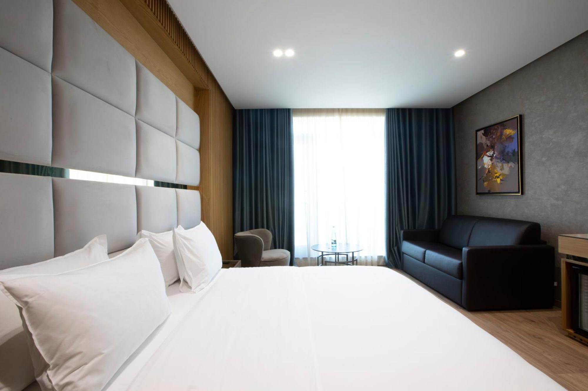 Marinaj Hotel & Spa Tirana Exterior photo